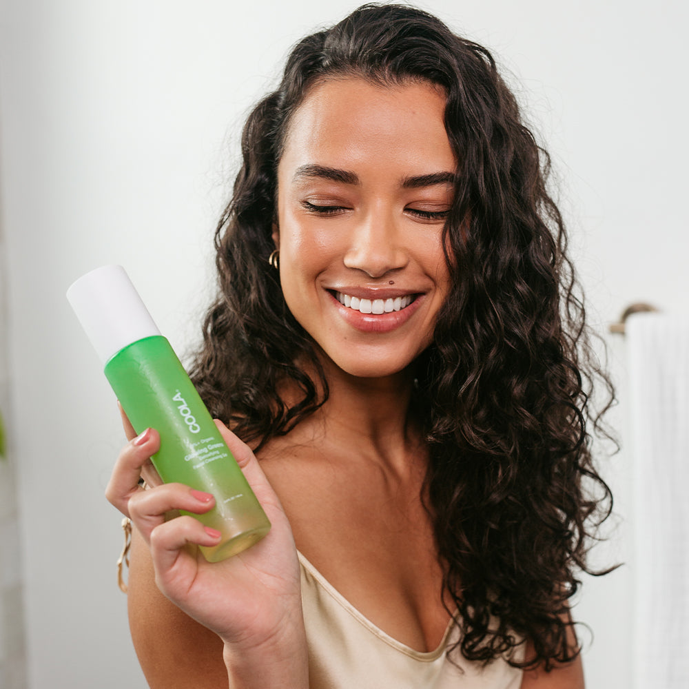 Glowing Greens Detoxifying Facial Cleansing Gel | COOLA