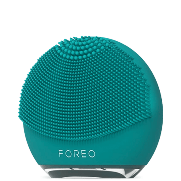 LUNA™ 4 Go | FOREO face cleansing device in teal with soft silicone bristles designed for gentle skincare and enhanced wellness routine.