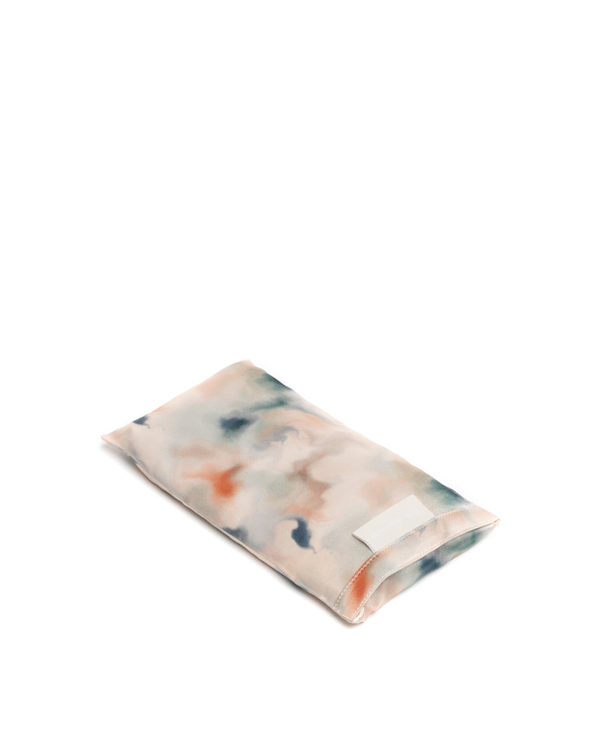 The Silk Eye Pillow | b, halfmoon